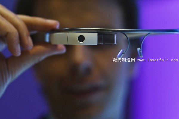 Google glass+激光扫描仪：通用“虚拟临场”消灭人工流水线